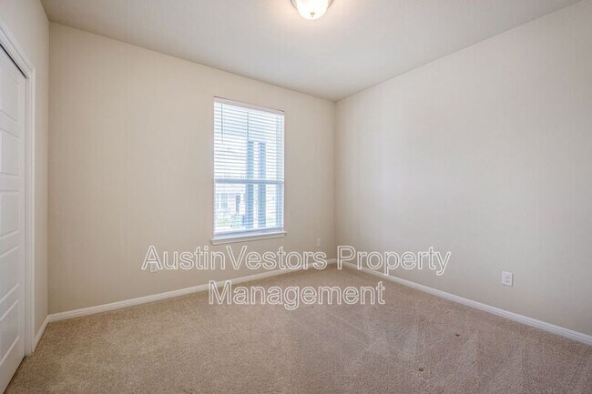 Building Photo - 244 E Broade St