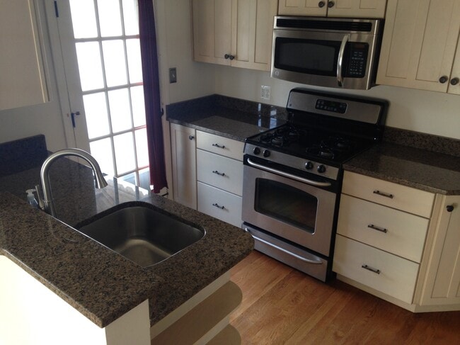 Kitchen - 3704 1st Rd S