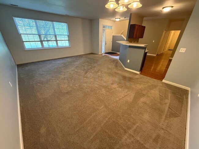Foto del edificio - 47576 Pembroke Dr