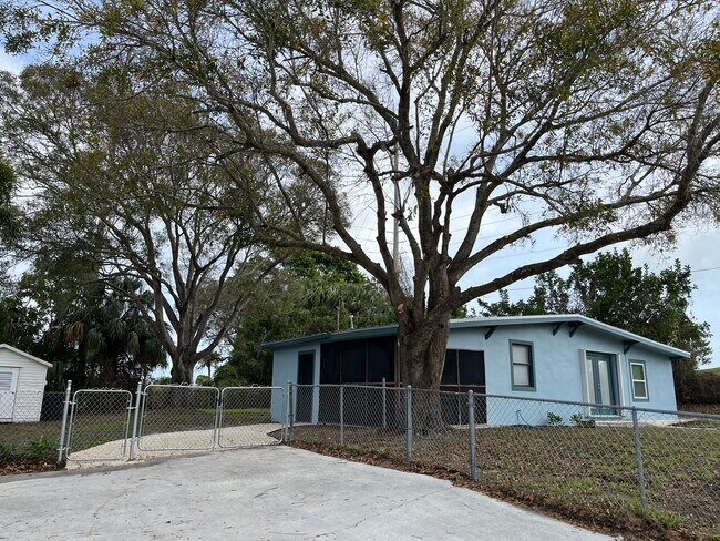 Building Photo - 202 Southern Ave