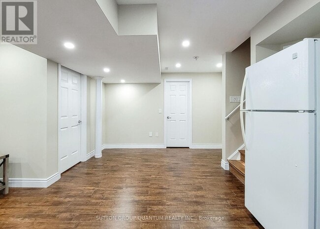 Building Photo - 320 Leiterman Dr