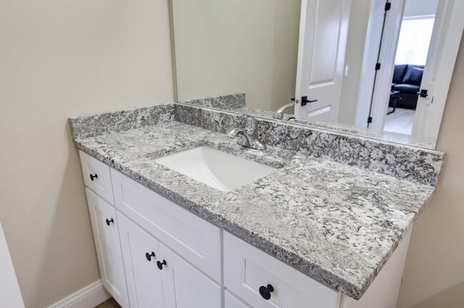 Interior Photo - 305 W. Clark St