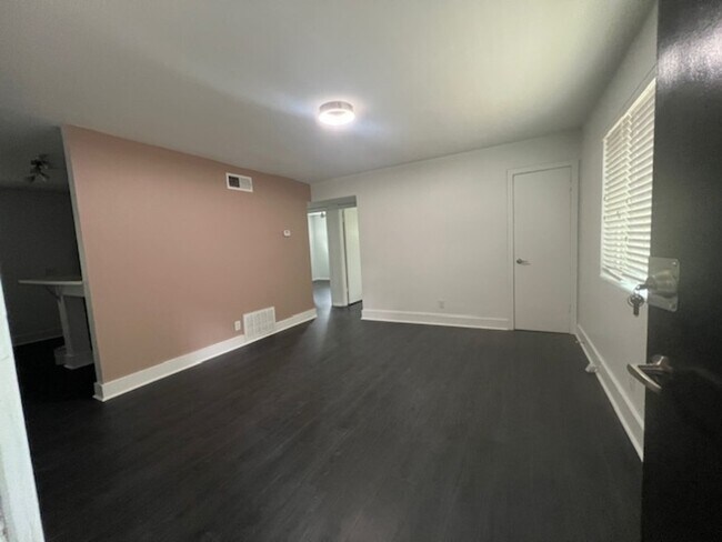 Foto del edificio - 1253 Church St