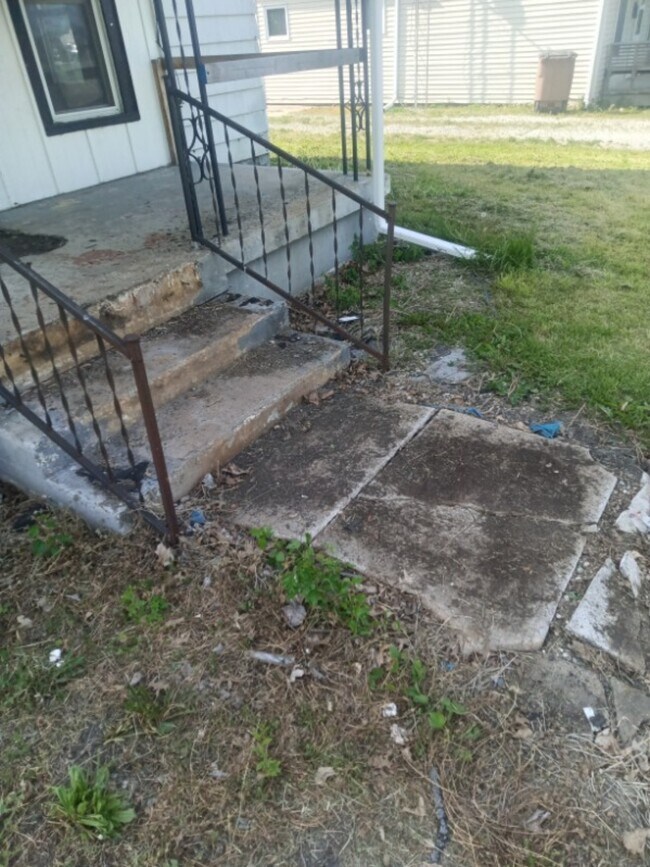 Foto del edificio - 313 S Dye St