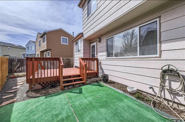 Foto del edificio - 4064 Dunkirk Ct