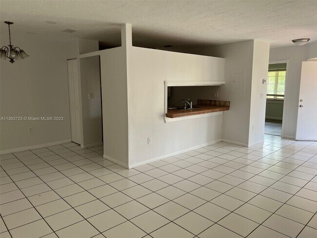 Building Photo - 15605 SW 74th Cir Dr