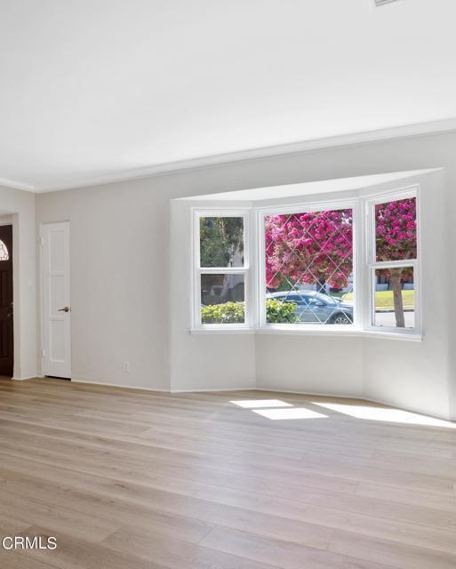 Foto del edificio - 640 E Elmwood Ave