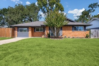Building Photo - 4118 Gardendale Dr
