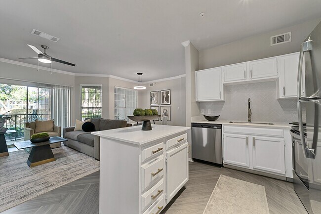 Building Photo - Thornbury at Chase Oaks