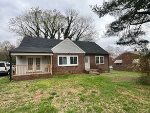 Building Photo - 1204 Terrell Dr