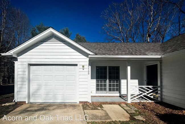 Foto del edificio - 3 br, 2 bath House - 6400 Chamblee Ct