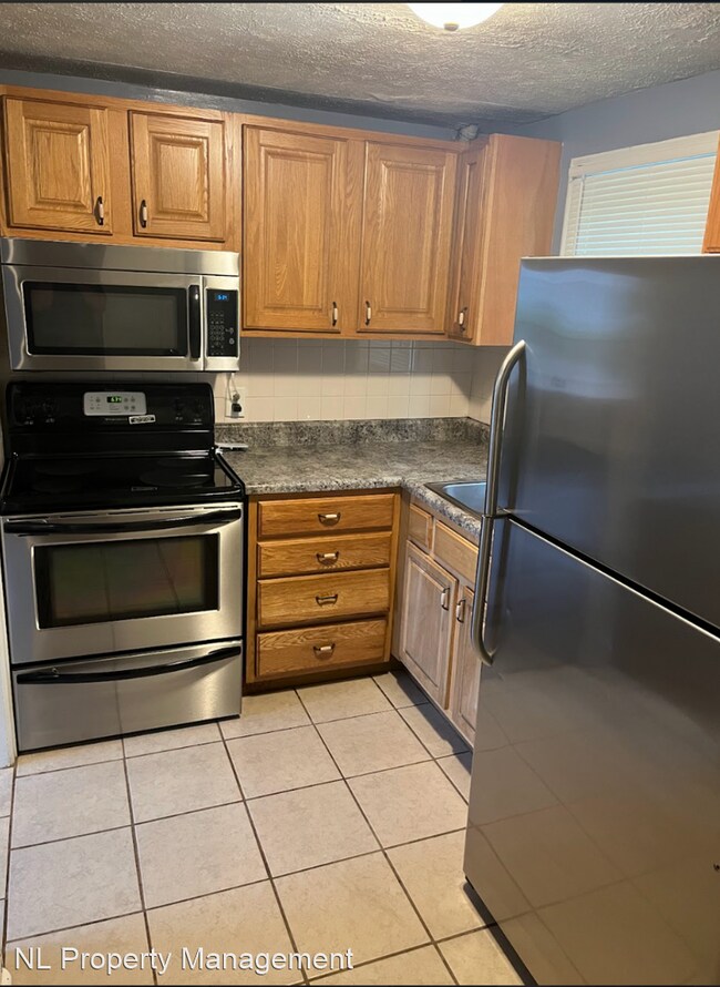Building Photo - 1 br, 1 bath House - 3064 S 41st  St.