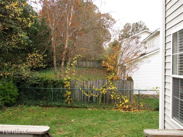 Building Photo - 3972 Leinbach Dr