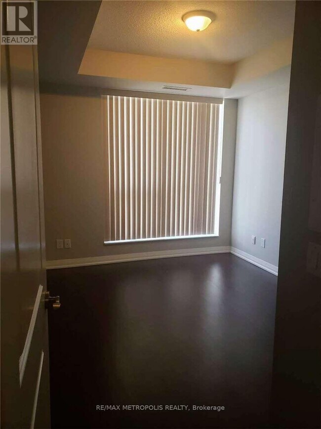 Photo du bâtiment - 9500 Markham Rd