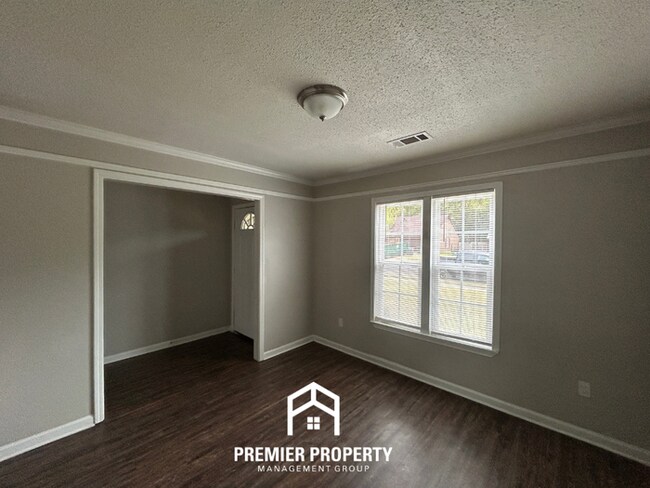 Foto del edificio - 4061 Keynon Dr