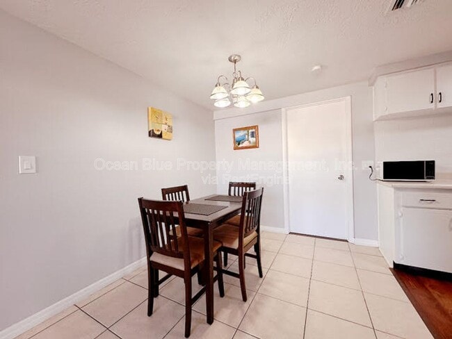 Building Photo - 7924 Halsey Dr