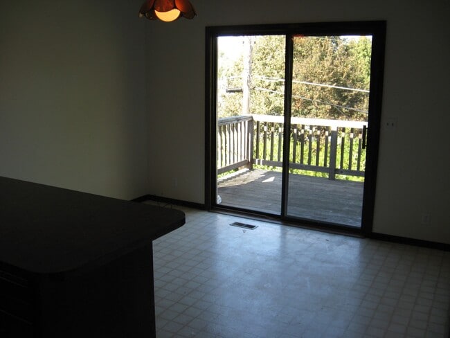 Photo - Large Ranch House