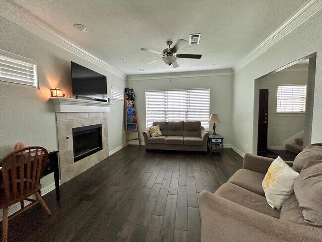 Foto del edificio - 2806 Weeping Willow Cir