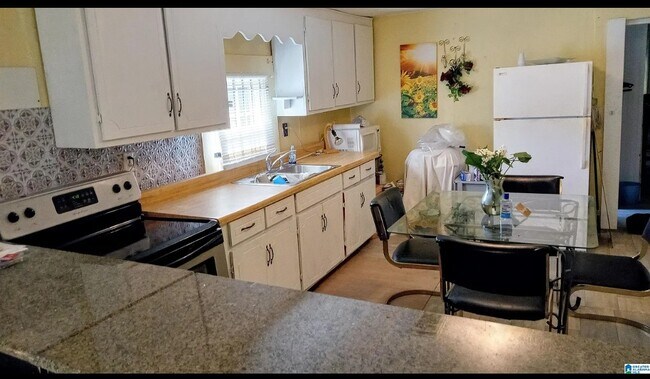 Foto del edificio - 809 13th Ct