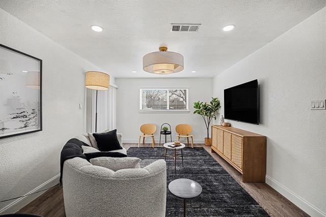 Foto del edificio - 718 E Pecan St