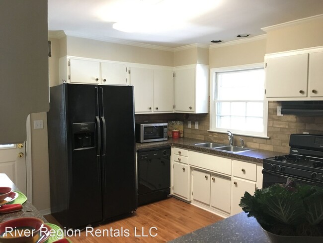 Building Photo - 3 br, 1 bath House - 1701 Celia Court
