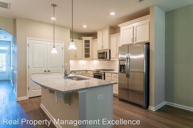 Foto del edificio - 3 br, 2.5 bath House - 525 Historic Dr