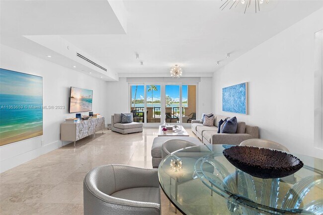 Building Photo - 2122 Fisher Island Dr