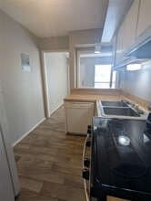 Building Photo - 3000 Guadalupe St