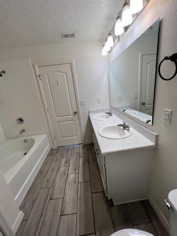 Building Photo - 3205 Eagle Hammock Cir