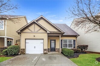 Building Photo - 14 Greenfield Dr