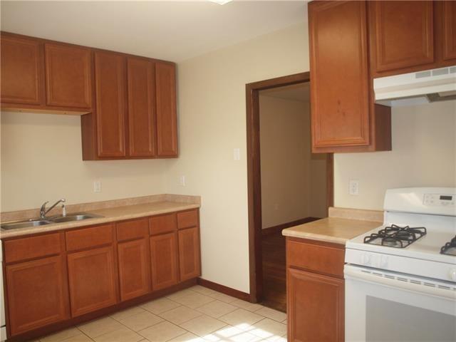 Foto del edificio - 281 Anthony Ave