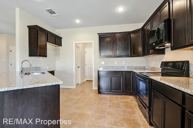 Building Photo - 3 br, 2 bath House - 42410 Tigers Eye Stone