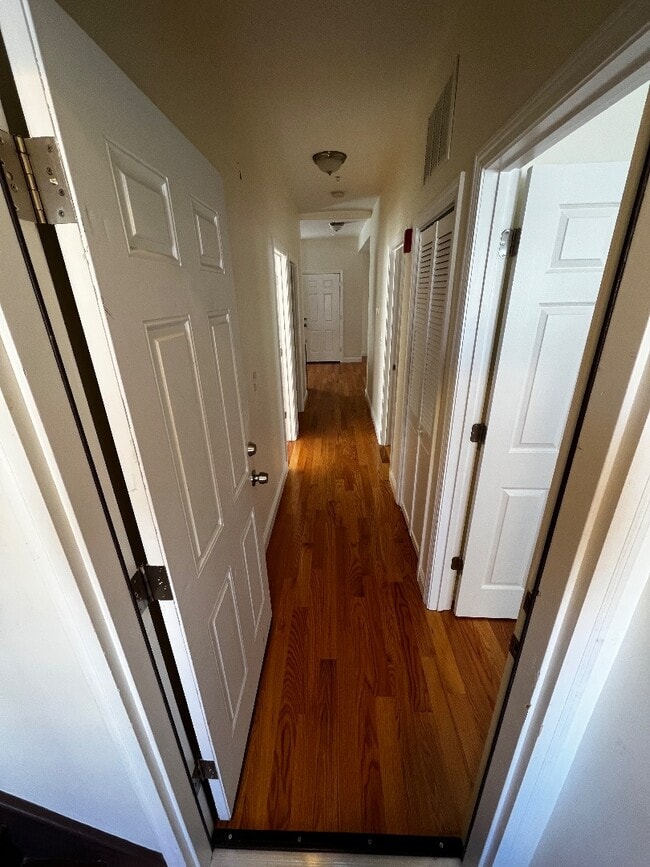 Photo - 57 Woodford St Apartment