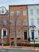 Building Photo - 407 Oronoco St