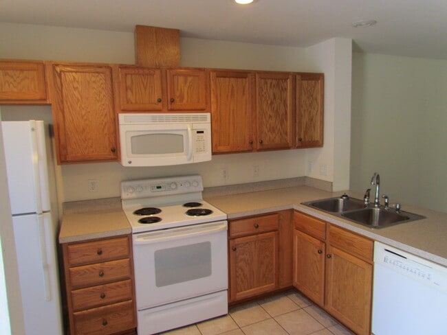 Foto del edificio - Townhouse for Rent In Crawfordville