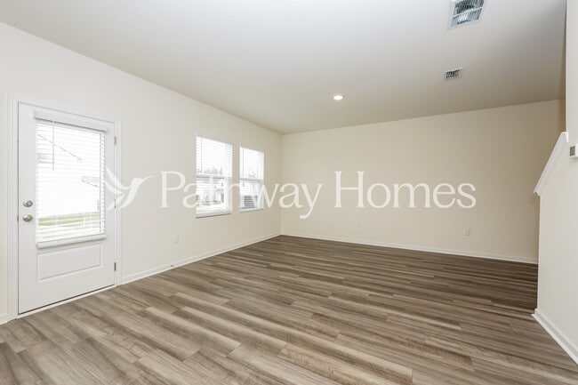 Building Photo - 1071 Large Poppy Dr