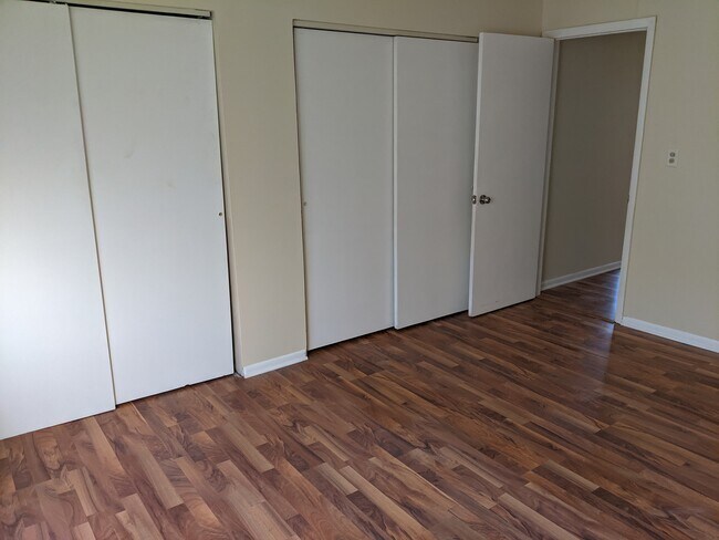 Foto del edificio - 543 Dempster St