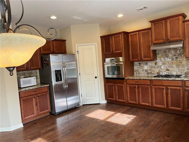 Building Photo - 8255 Majors Glen Ct