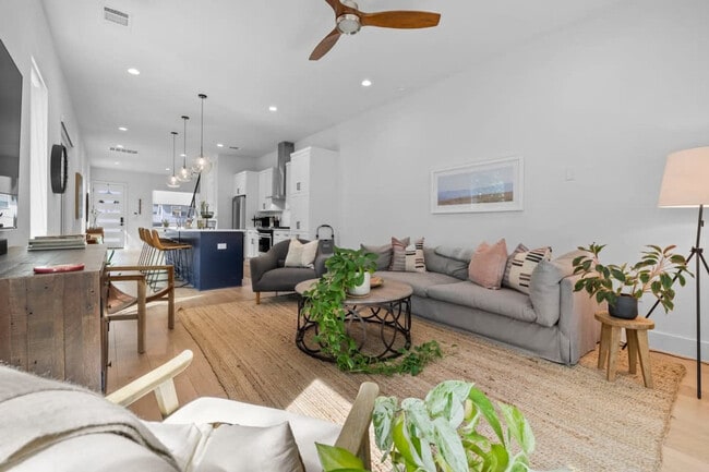 Foto del edificio - 1204 E 32nd St