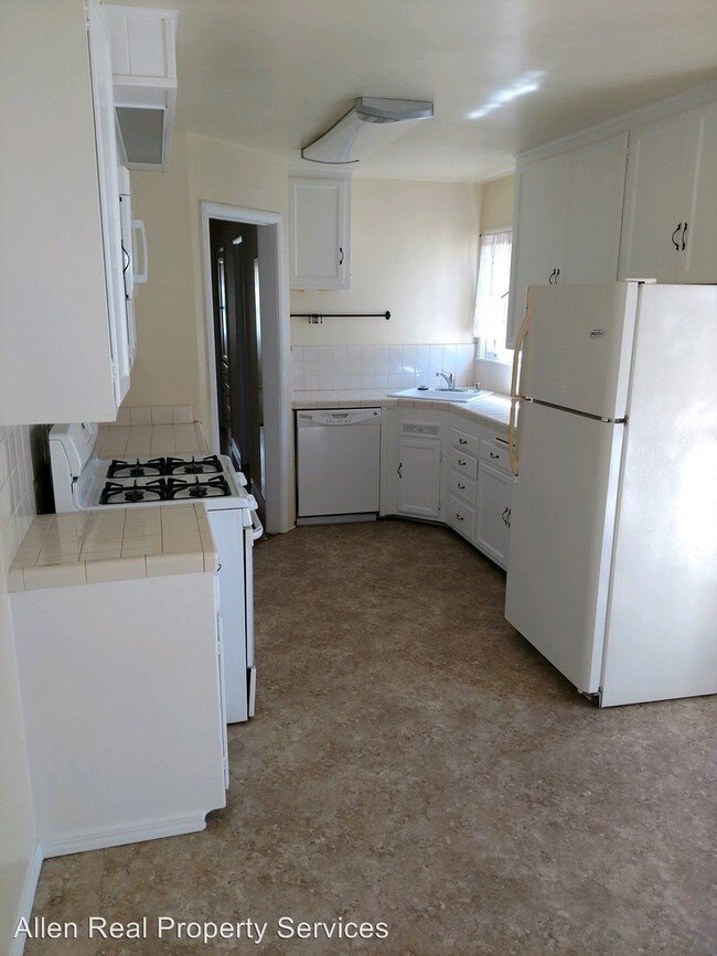 Building Photo - 3 br, 2 bath House - 3416 Bayonne Dr.