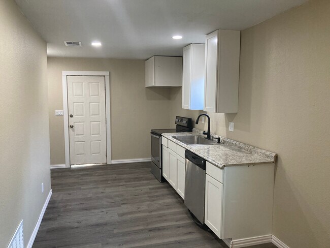 Foto del edificio - 2520 N Hickory St