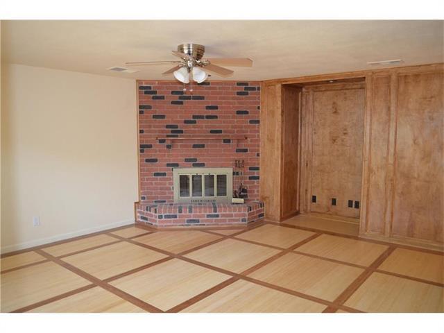 Building Photo - 3708 Lasalle Dr