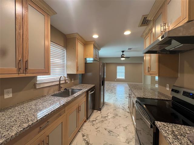 Foto del edificio - 418 E Spring Valley Rd