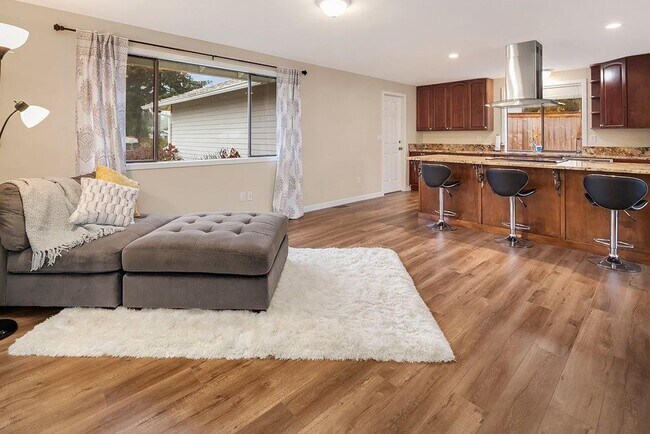Foto del edificio - 3bd/1.75ba Redmond Home