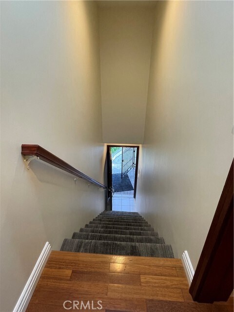 Foto del edificio - 48 Almond Tree Ln