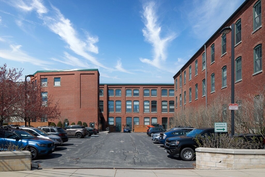 Primary Photo - 60 Dudley St