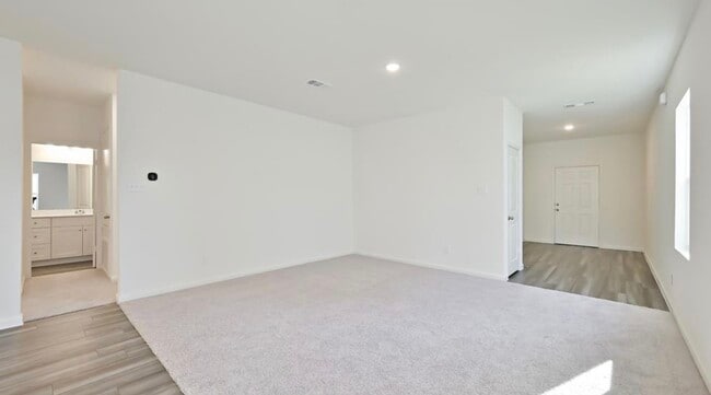 Building Photo - 583 Firemoon St