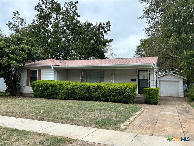 Foto del edificio - 1303 Alexander St