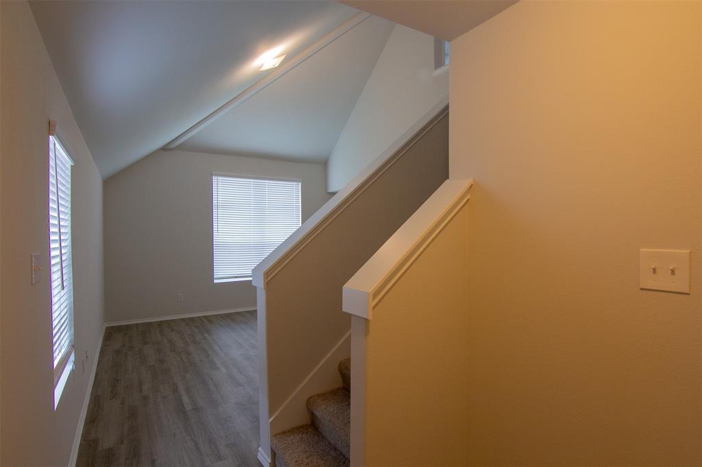 Foto principal - 17346 Cuthbert St