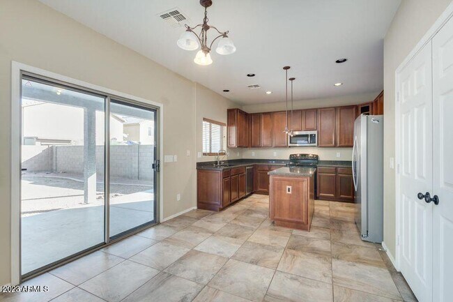 Building Photo - 44304 W Neely Dr